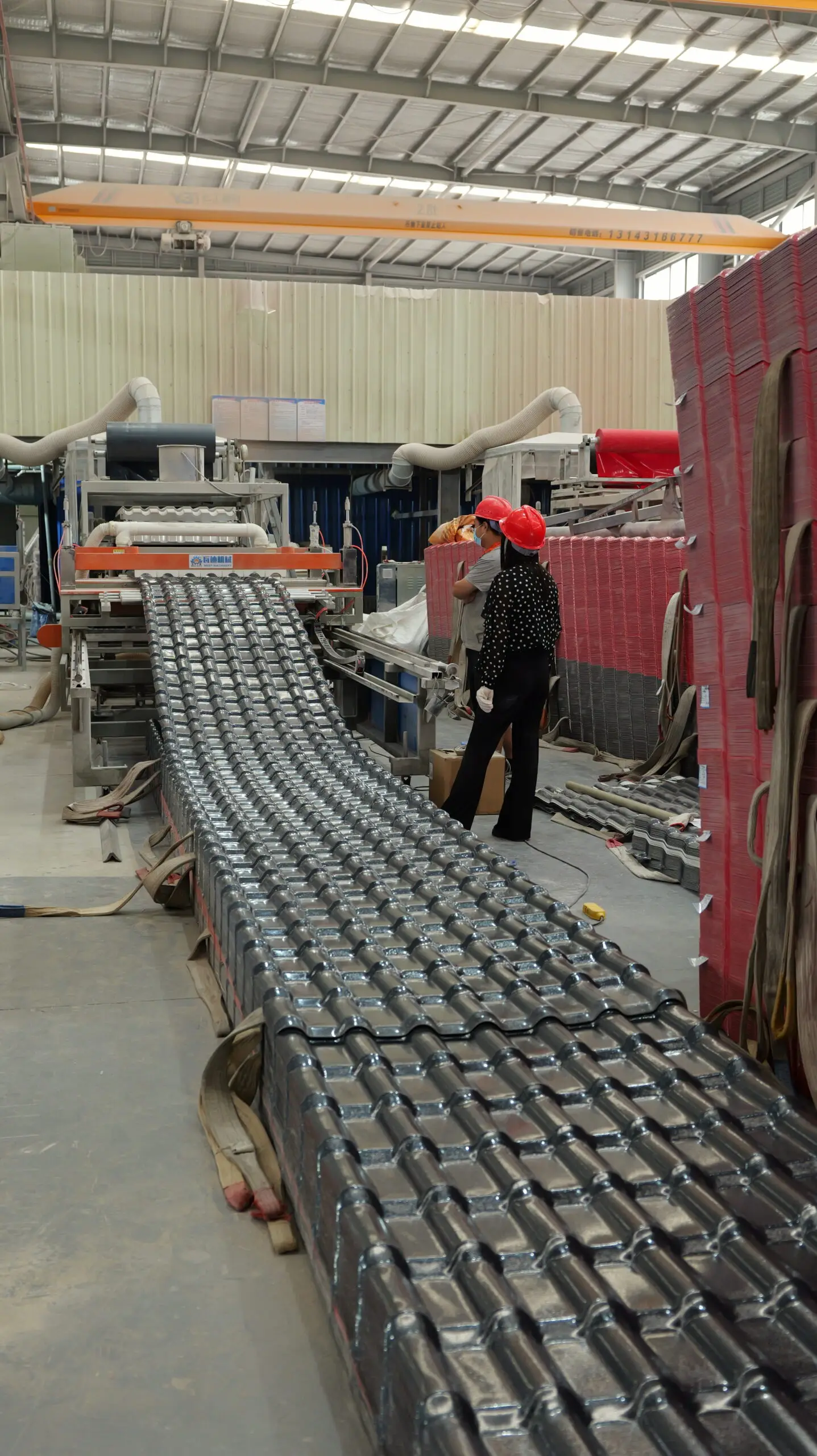 PVC Roofing Sheet Installation: Overlap, Fasteners, and Thermal Movement production image